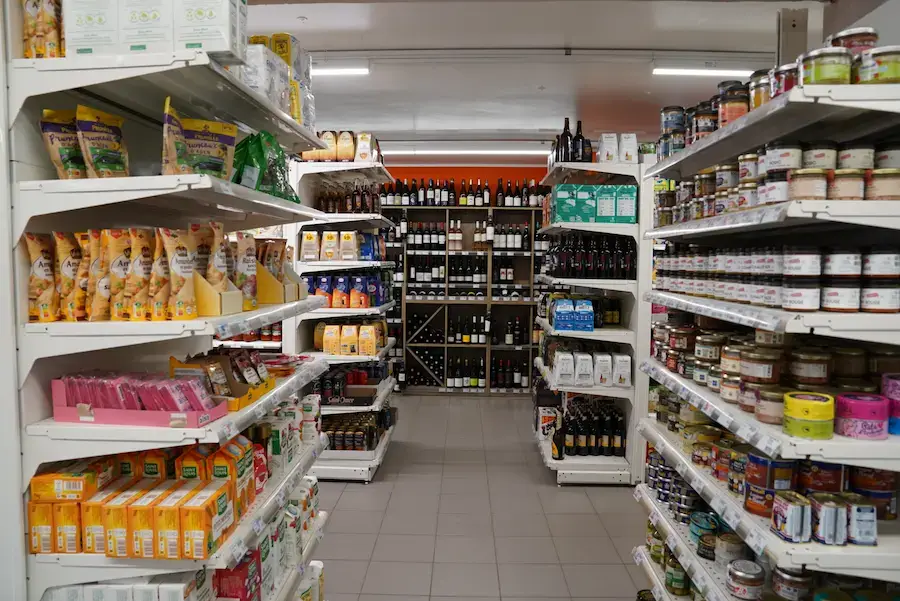 Rayon alimentaire du magasin